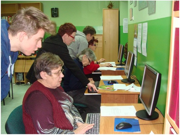 Warsztaty komputerowe dla seniorw w PBP